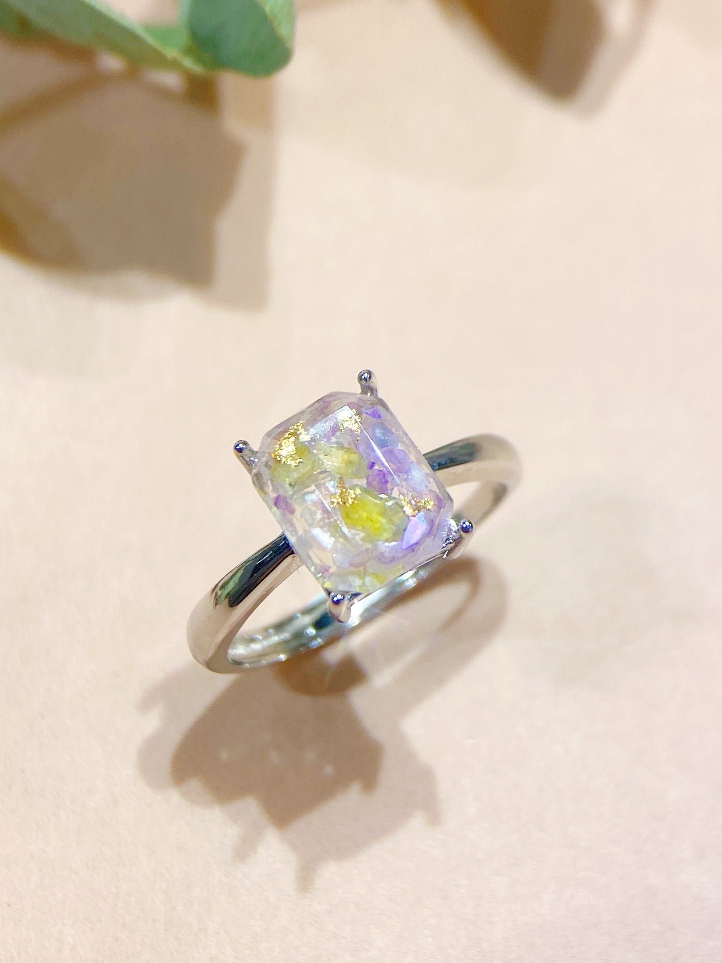 <transcy>母乳寶石™ 方形戒指</transcy>