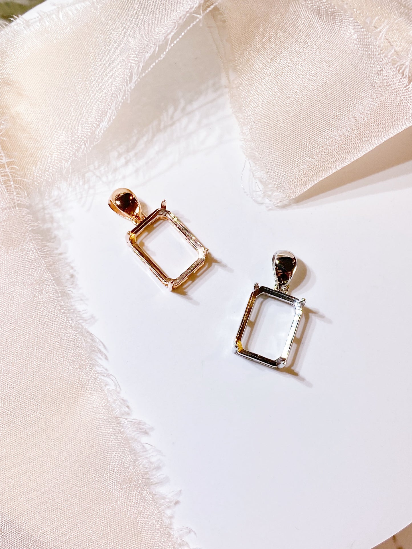 <transcy>母乳寶石™ 方形吊墜</transcy>