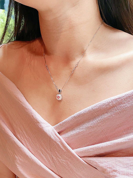 Love of Life Twisted Rings Necklace with Round Pendant